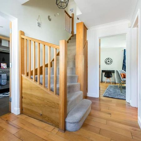 Teta'S House! Villa Оксфорд Екстериор снимка